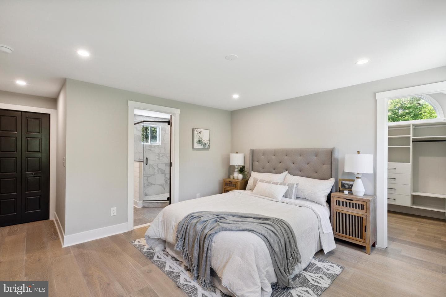 1110 W Valley Road photo 22