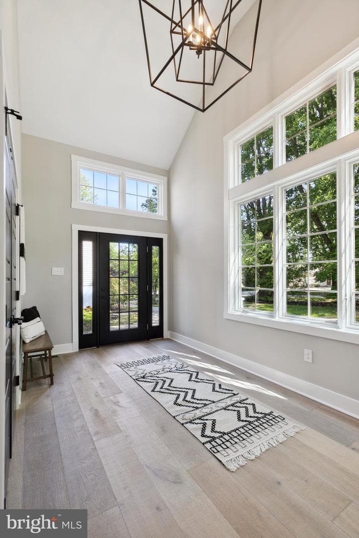 1110 W Valley Road photo 5
