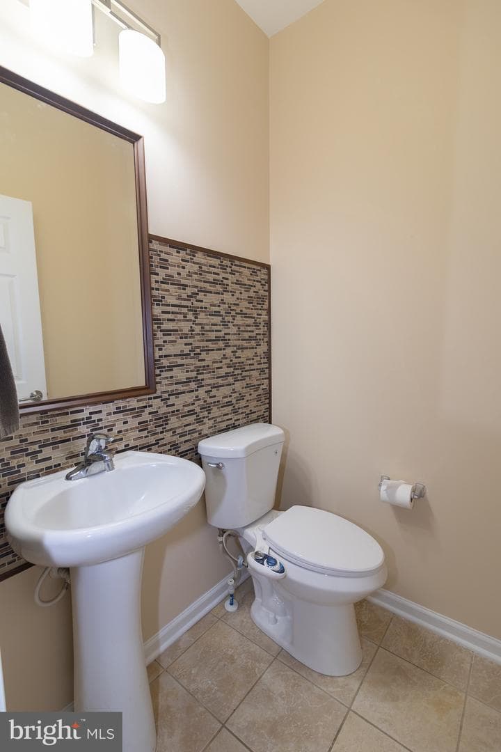 823 S Haines Circle photo 14