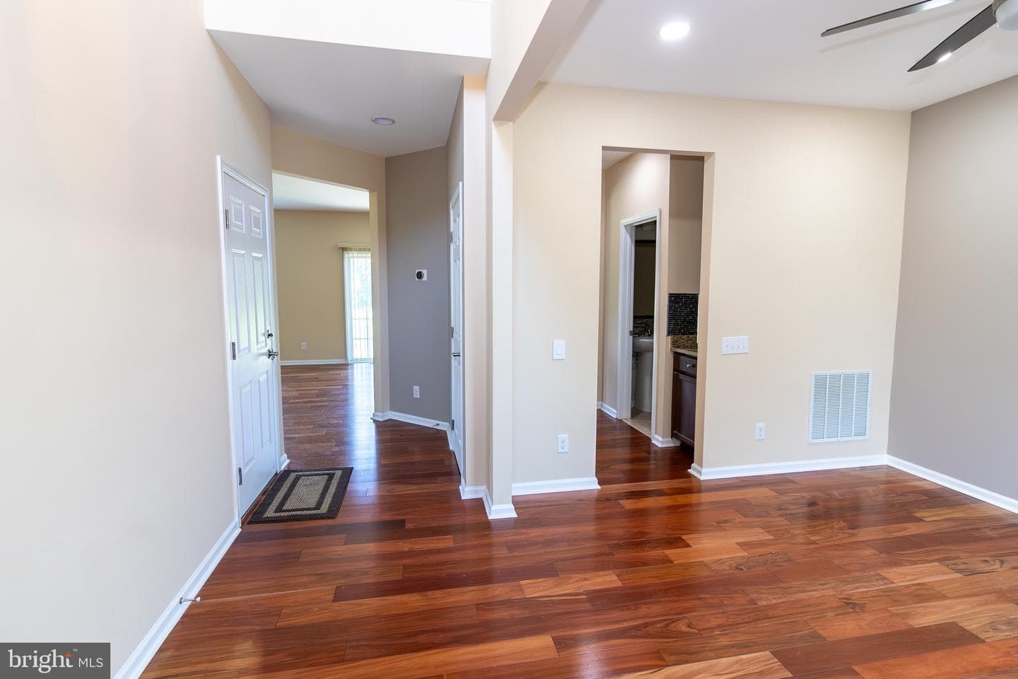 823 S Haines Circle photo 9