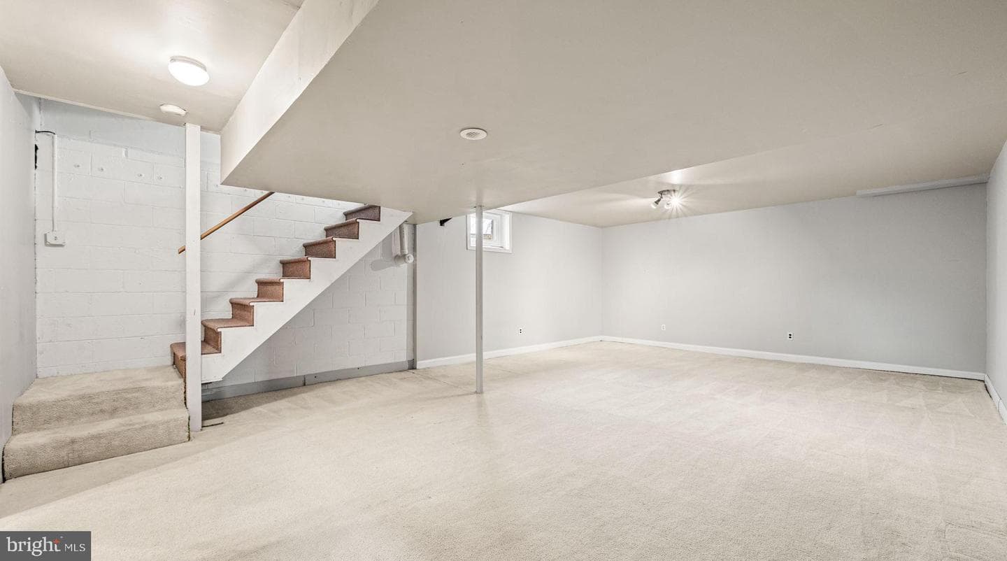 95 Greenview Drive photo 25
