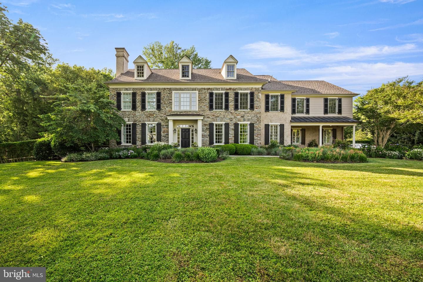 205 Exeter Road photo 1