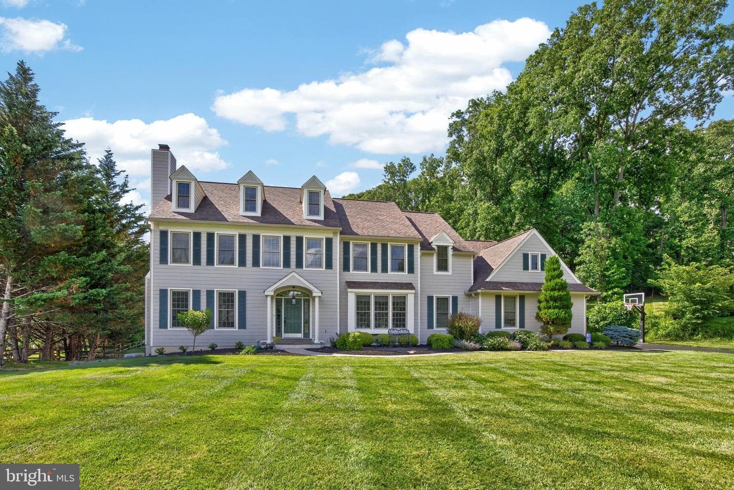 1051 Haverhill Road photo 4