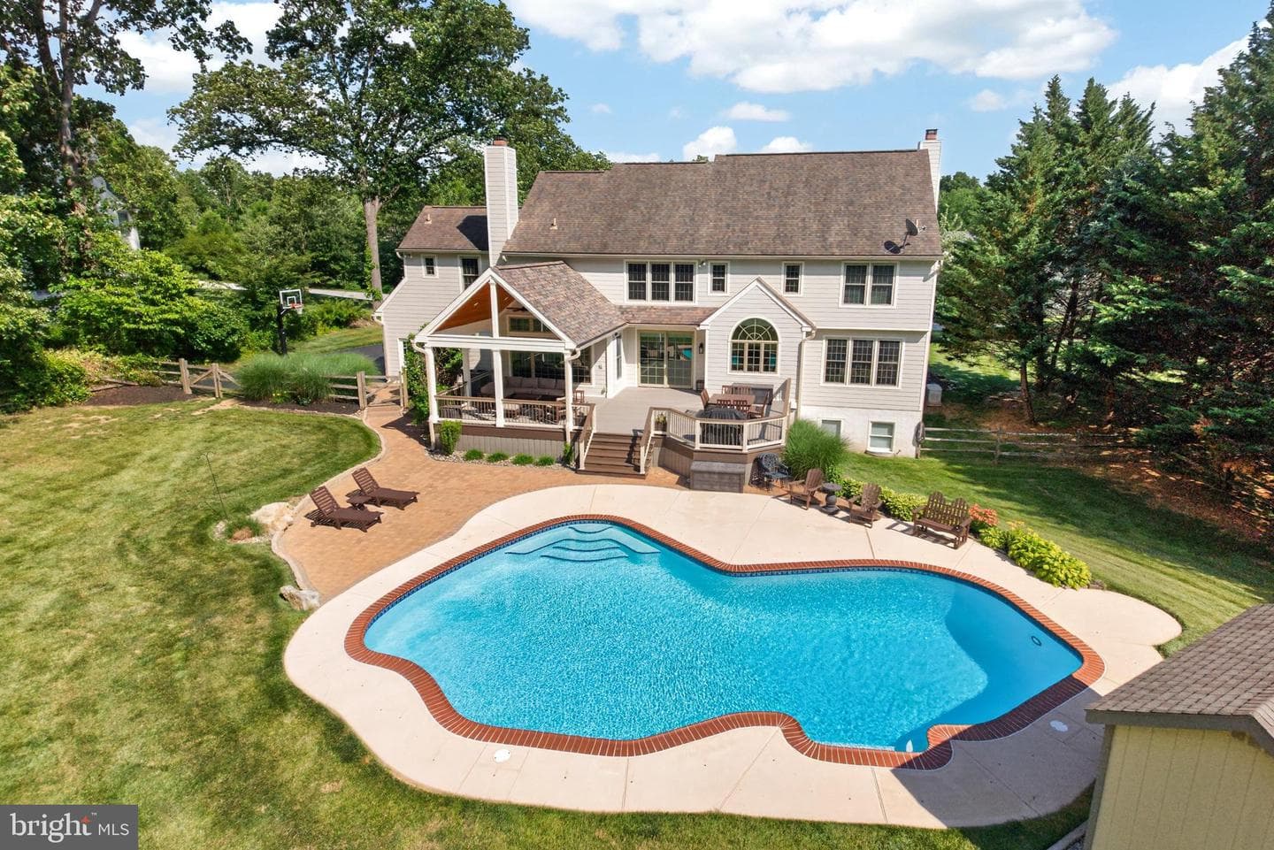 1051 Haverhill Road photo 59