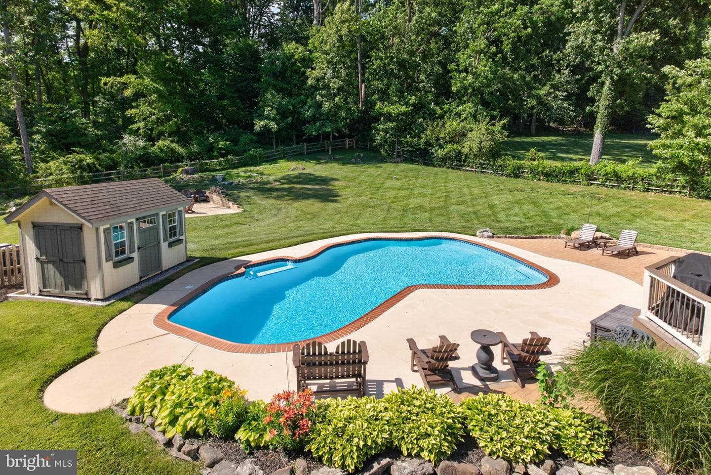 1051 Haverhill Road photo 65