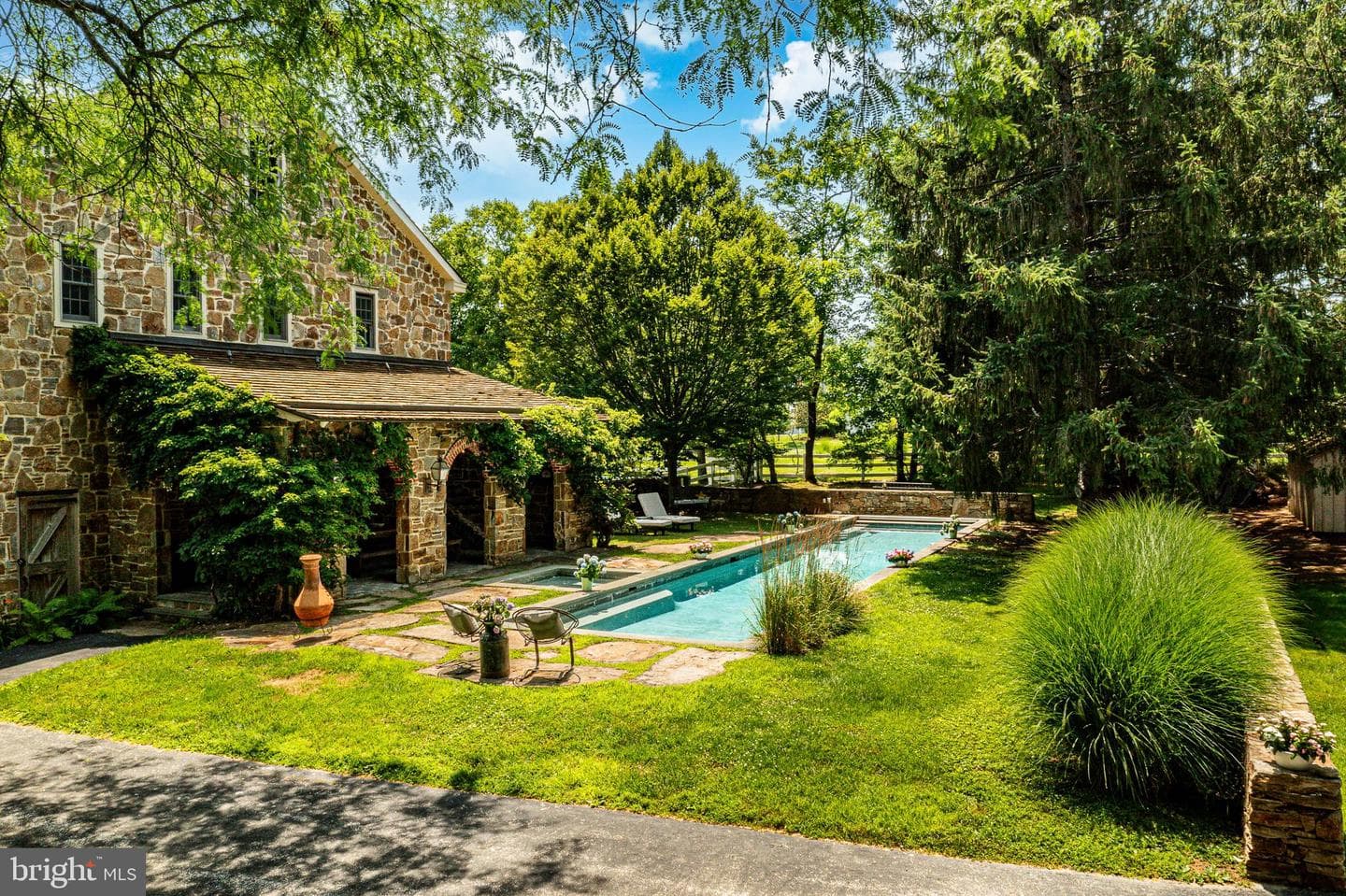 623 Sugartown Road photo 28
