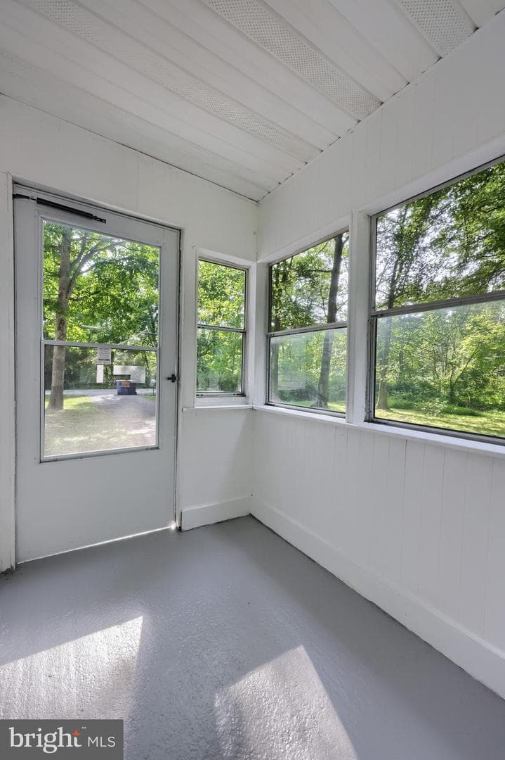 259 Compass Road photo 38