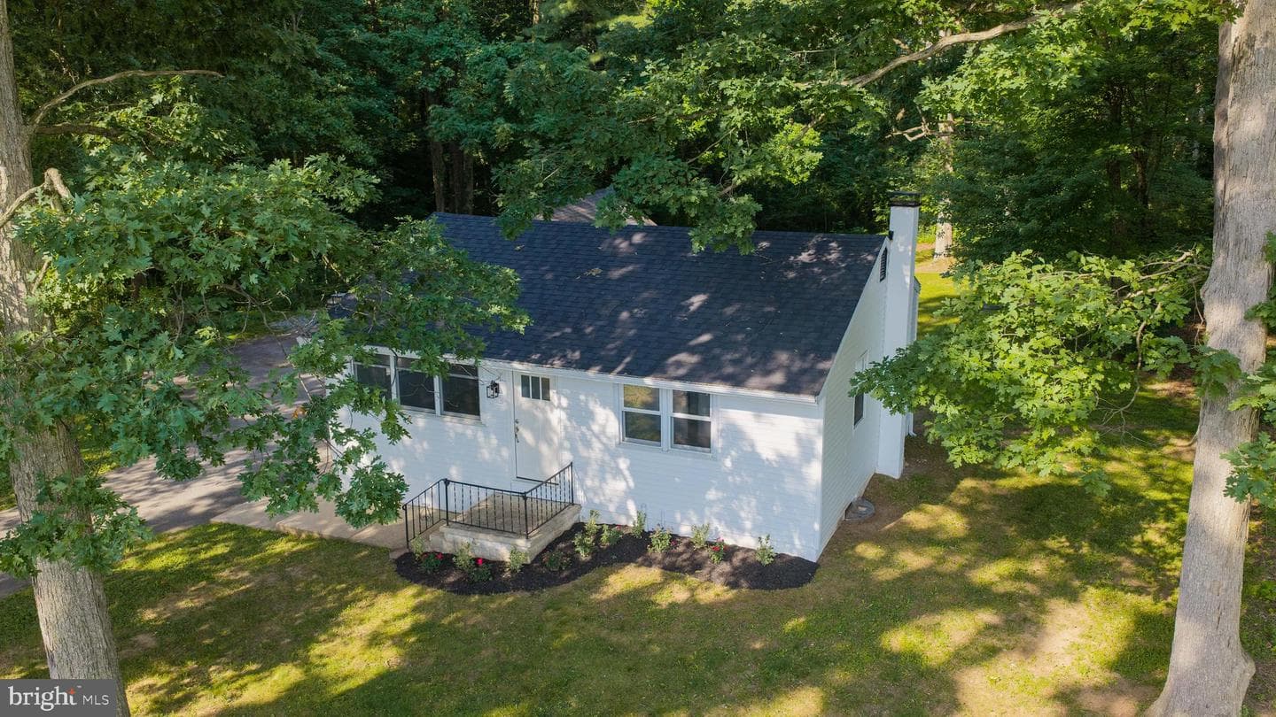 259 Compass Road photo 4