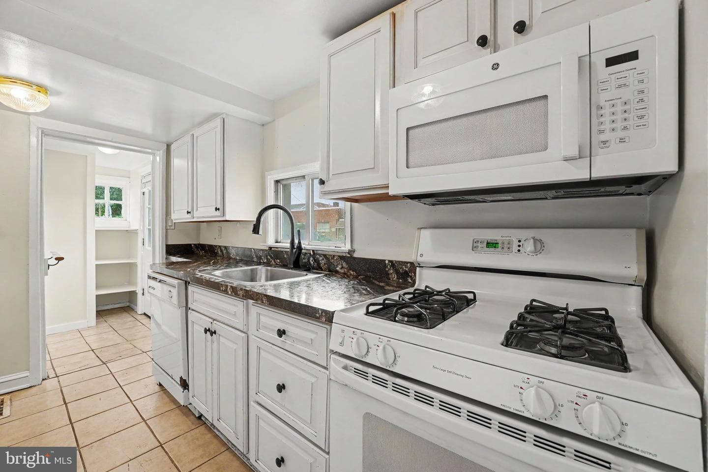 100 Poplar Street photo 15