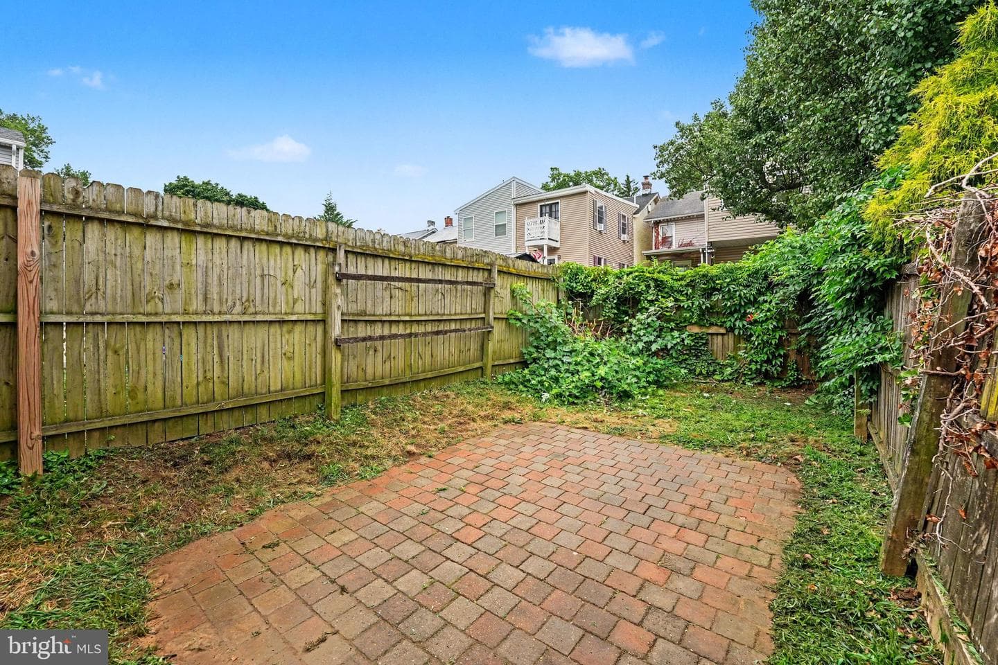100 Poplar Street photo 27