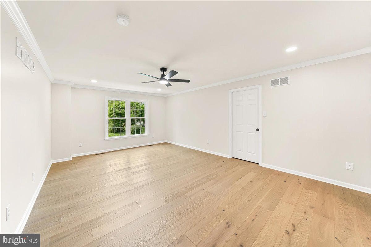 804 Waverly Road photo 35