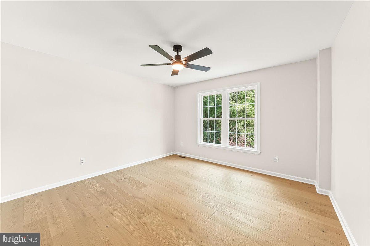 804 Waverly Road photo 41