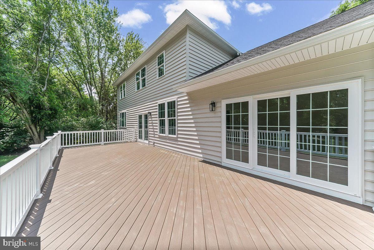 804 Waverly Road photo 6