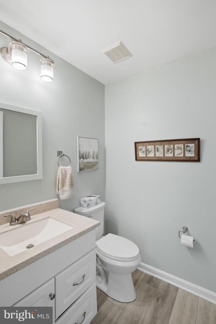 123 Riverside Lane photo 36