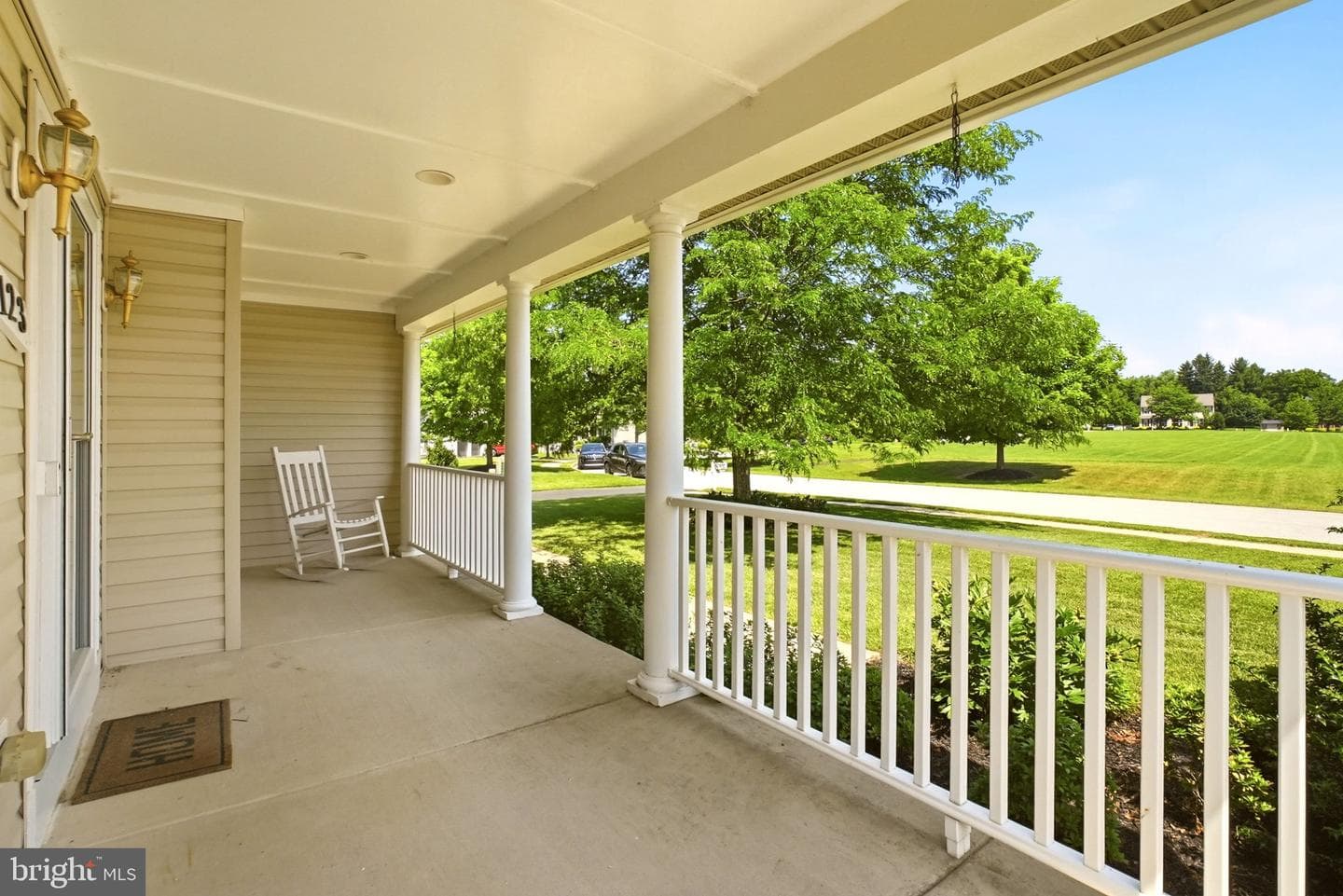 123 Riverside Lane photo 7