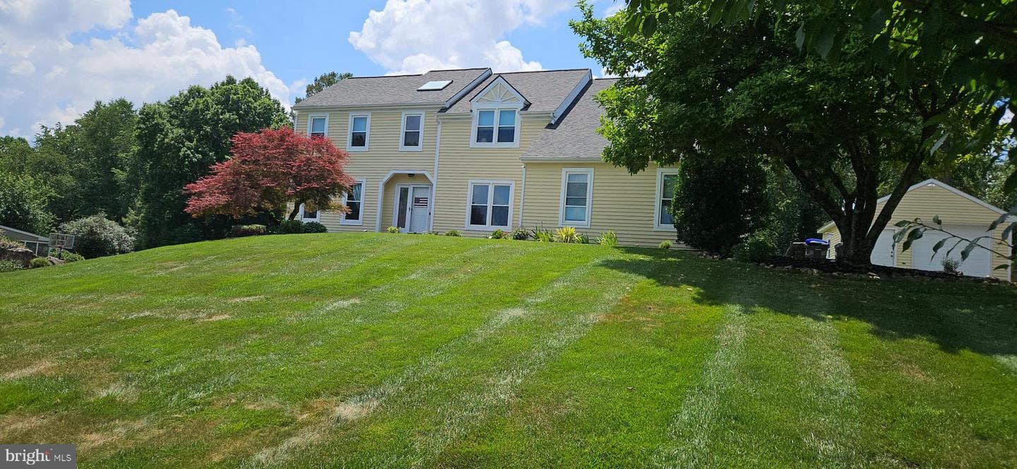 422 S Saddlebrook Circle photo 1