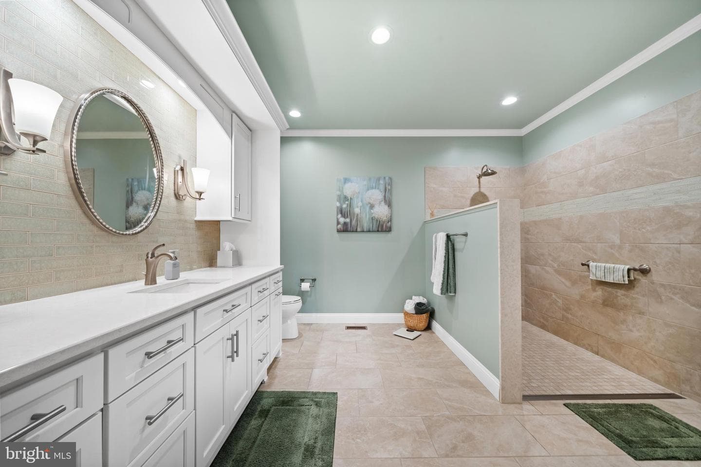 1674 Yardley Drive photo 32