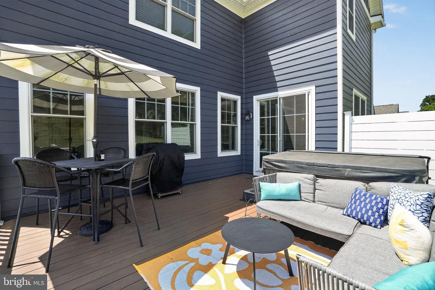 223 Daylesford Court photo 44