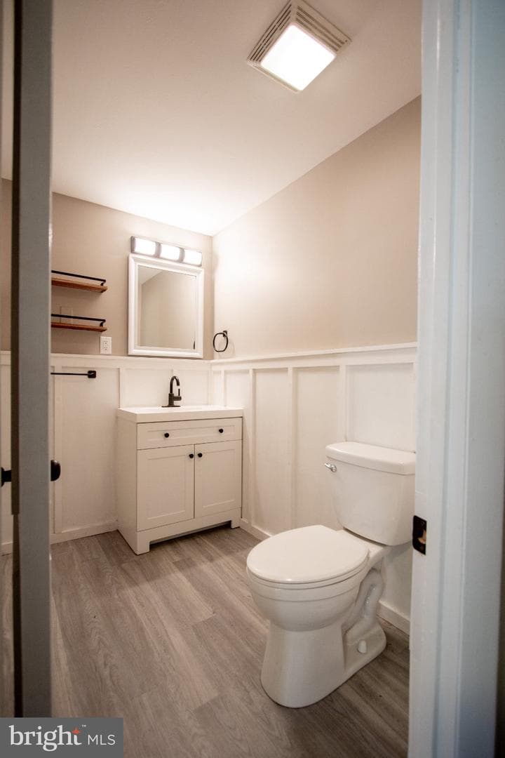 605 W Market Street #22 photo 18