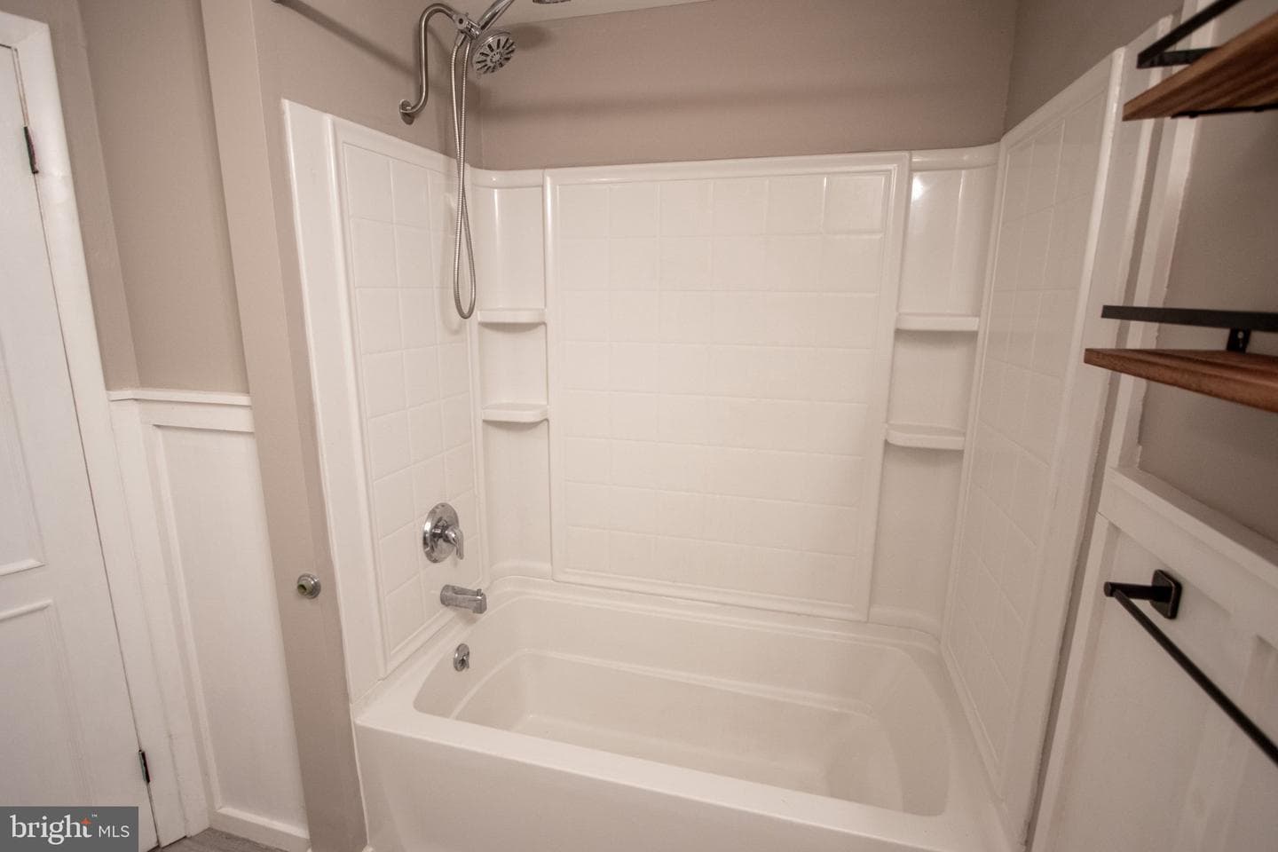 605 W Market Street #22 photo 20