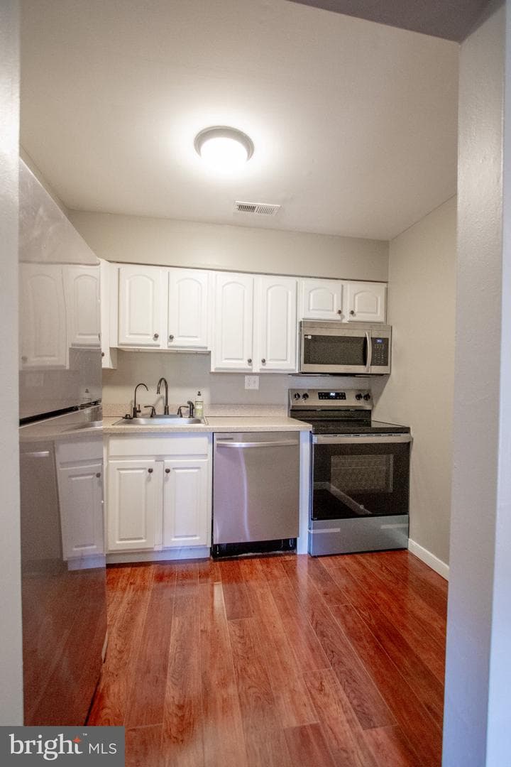 605 W Market Street #22 photo 5