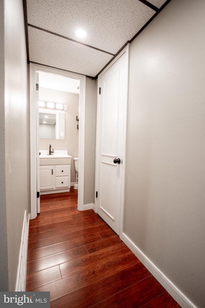 605 W Market Street #22 photo 8