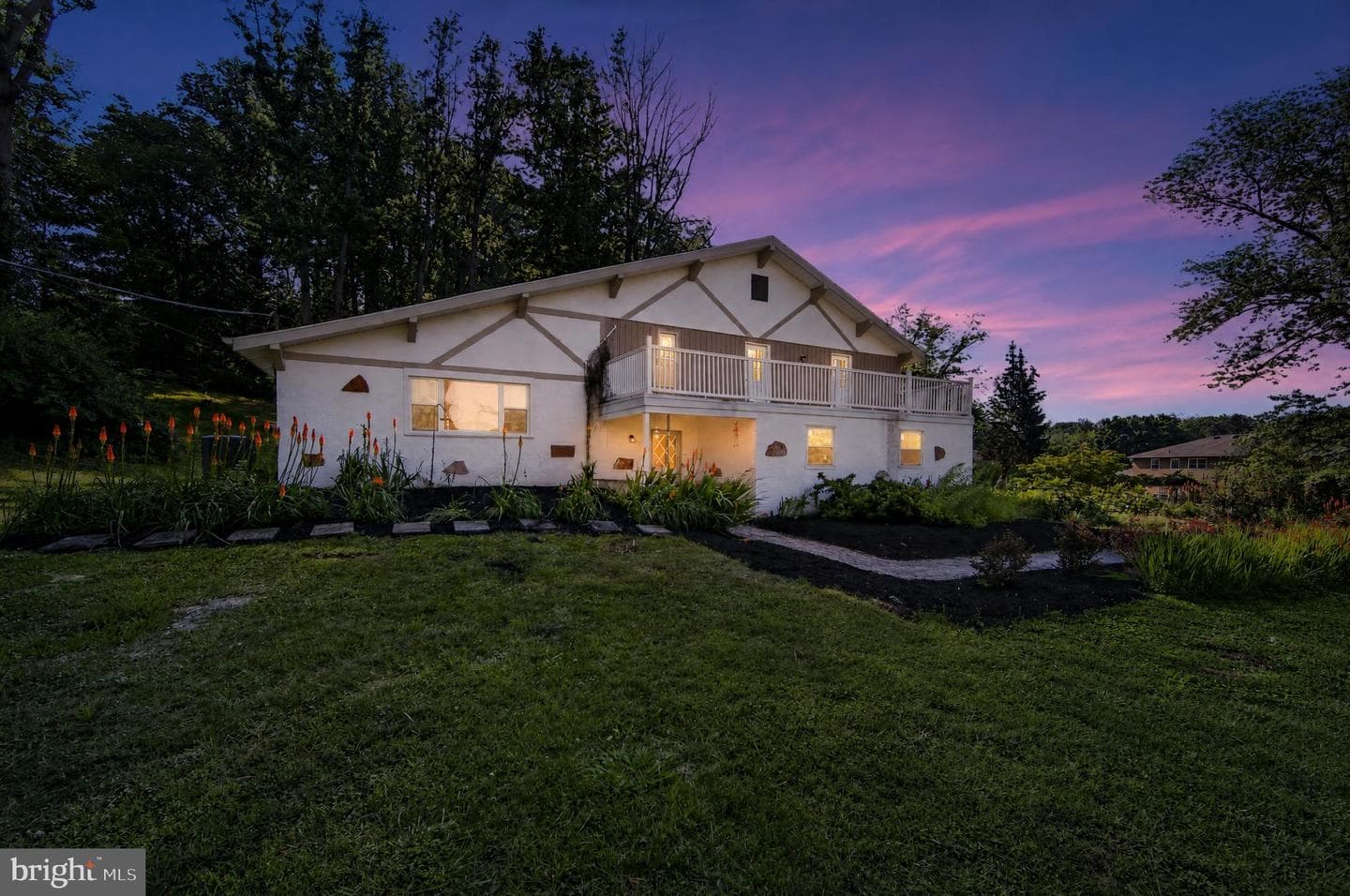 425 Westfield Drive photo 30