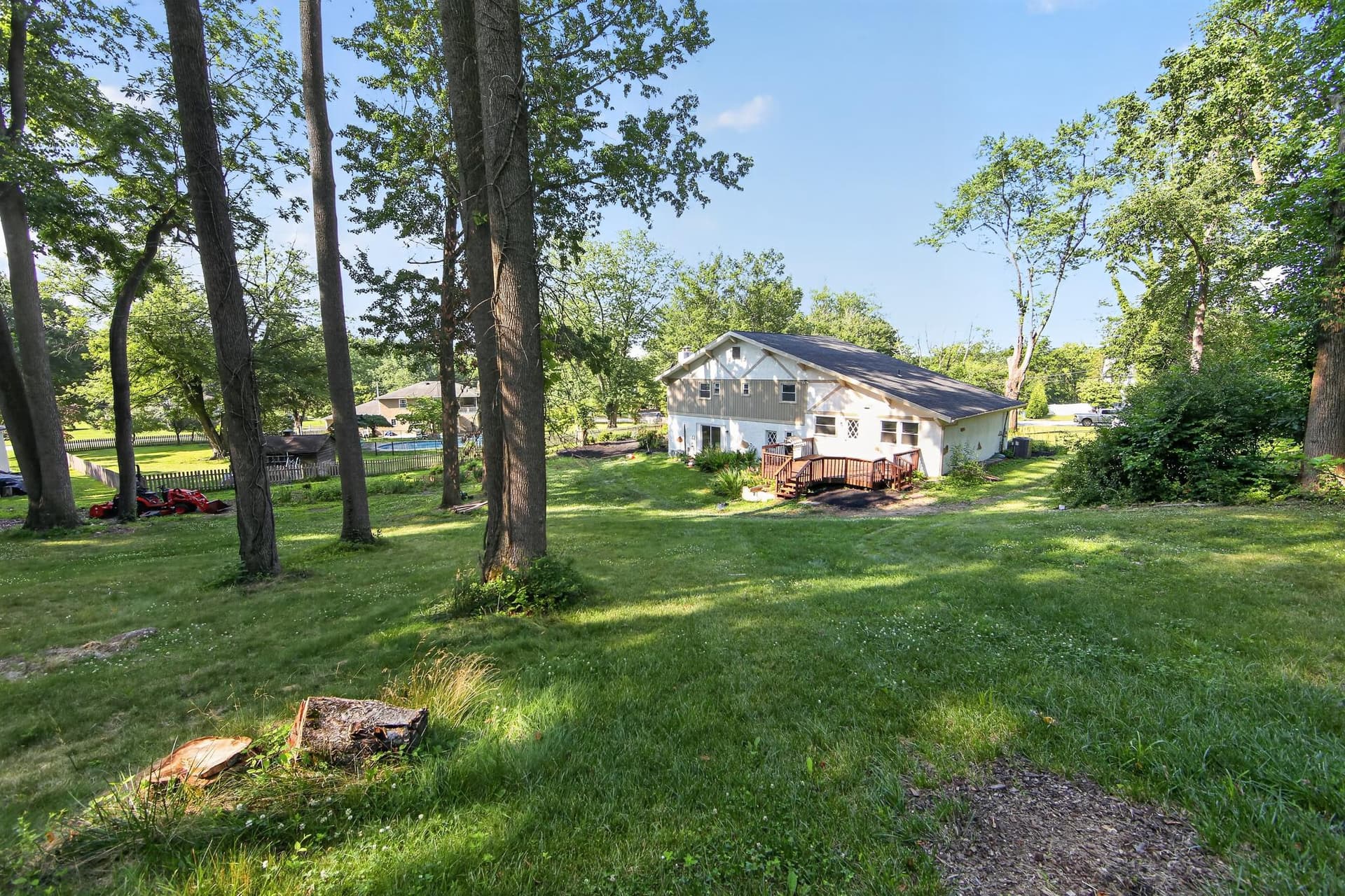 425 Westfield Drive photo 5