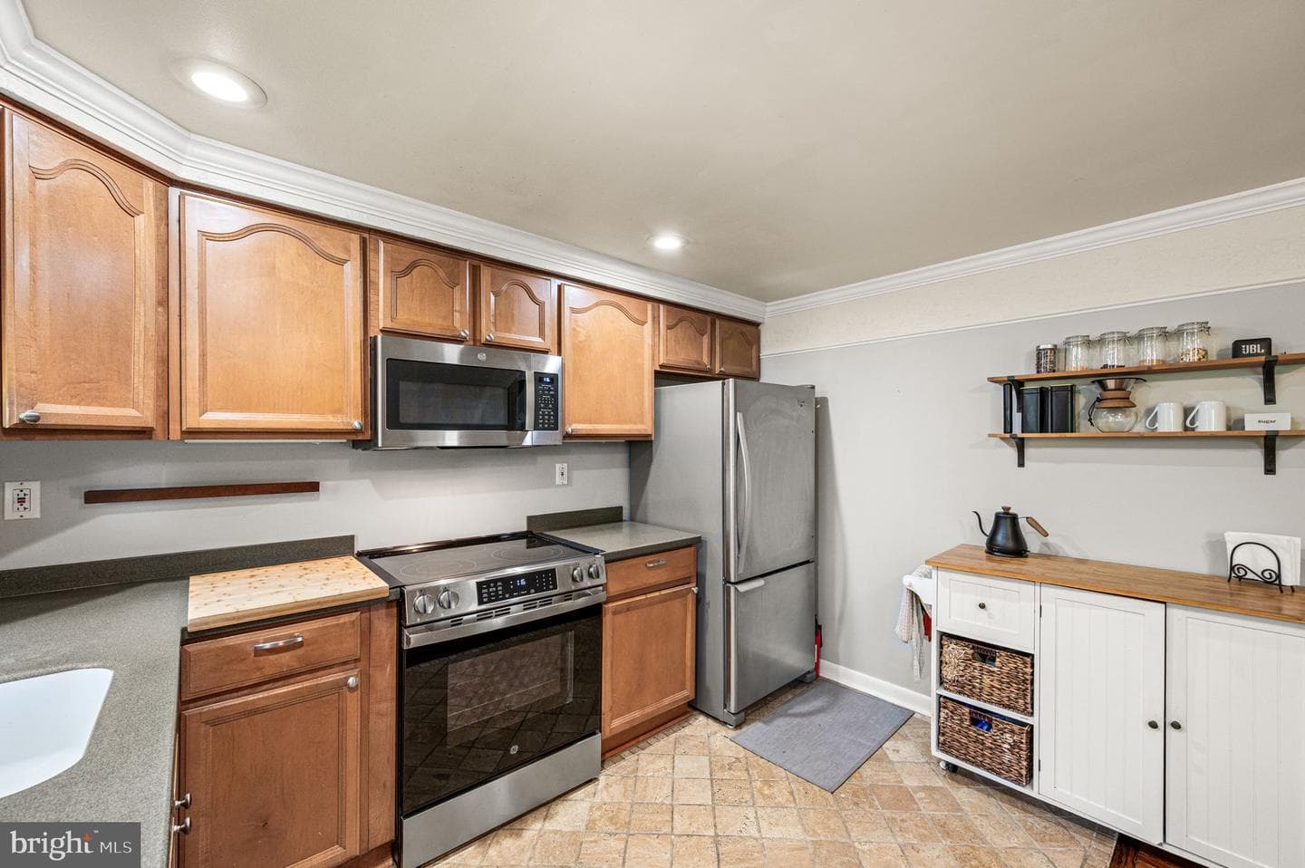525 Oriole Drive photo 11