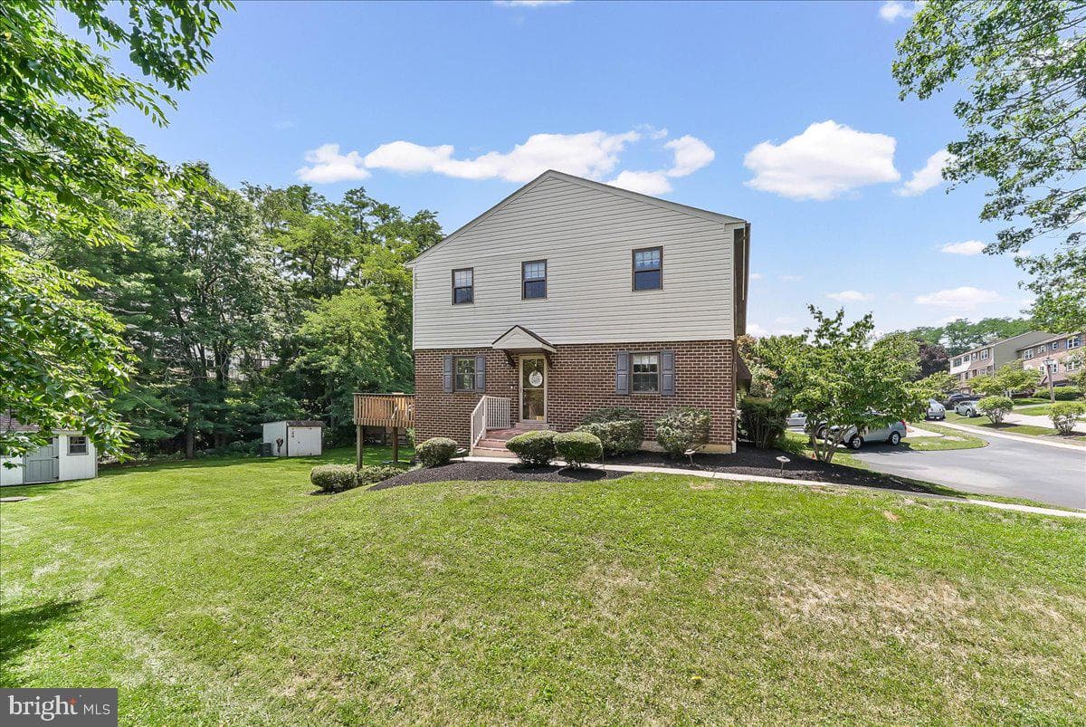 550 Coventry Lane, West Chester
