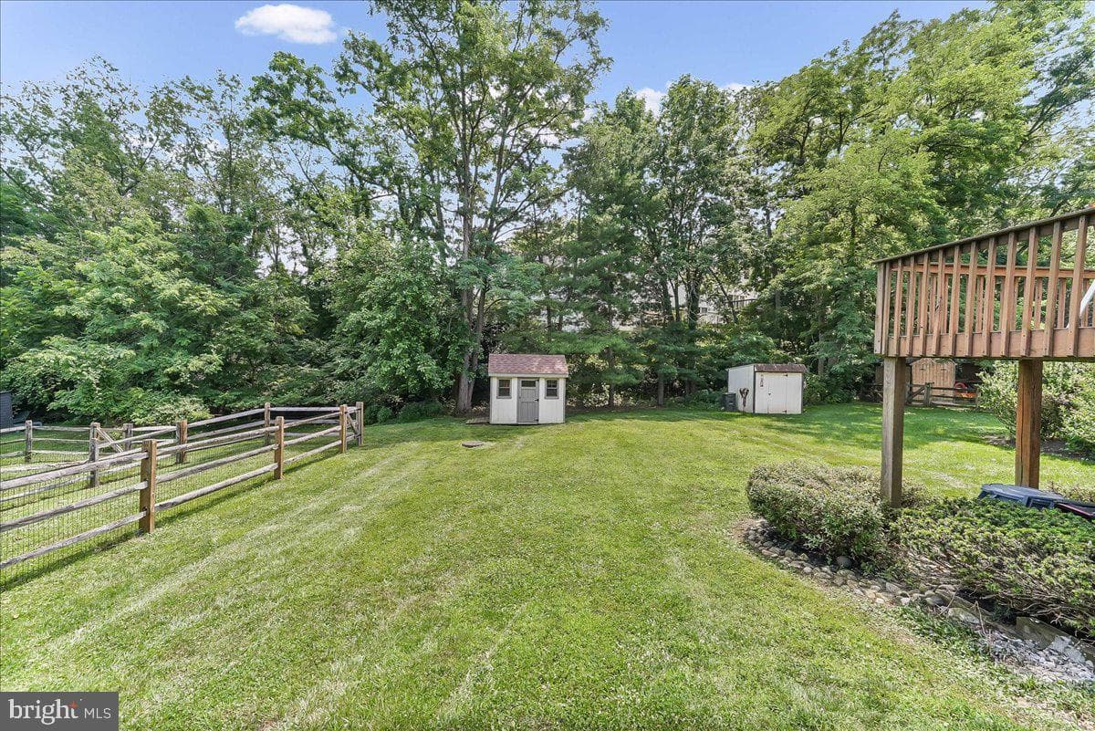 550 Coventry Lane photo 29