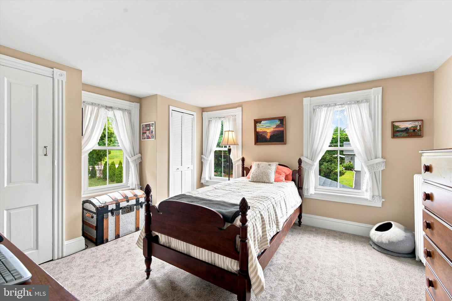 3 Maple Avenue photo 17