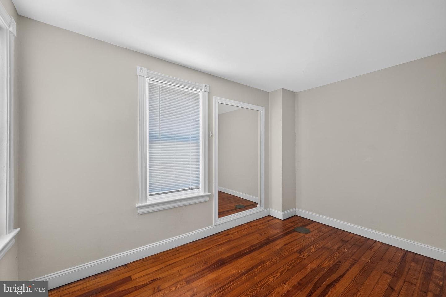 798 Madison Street photo 16