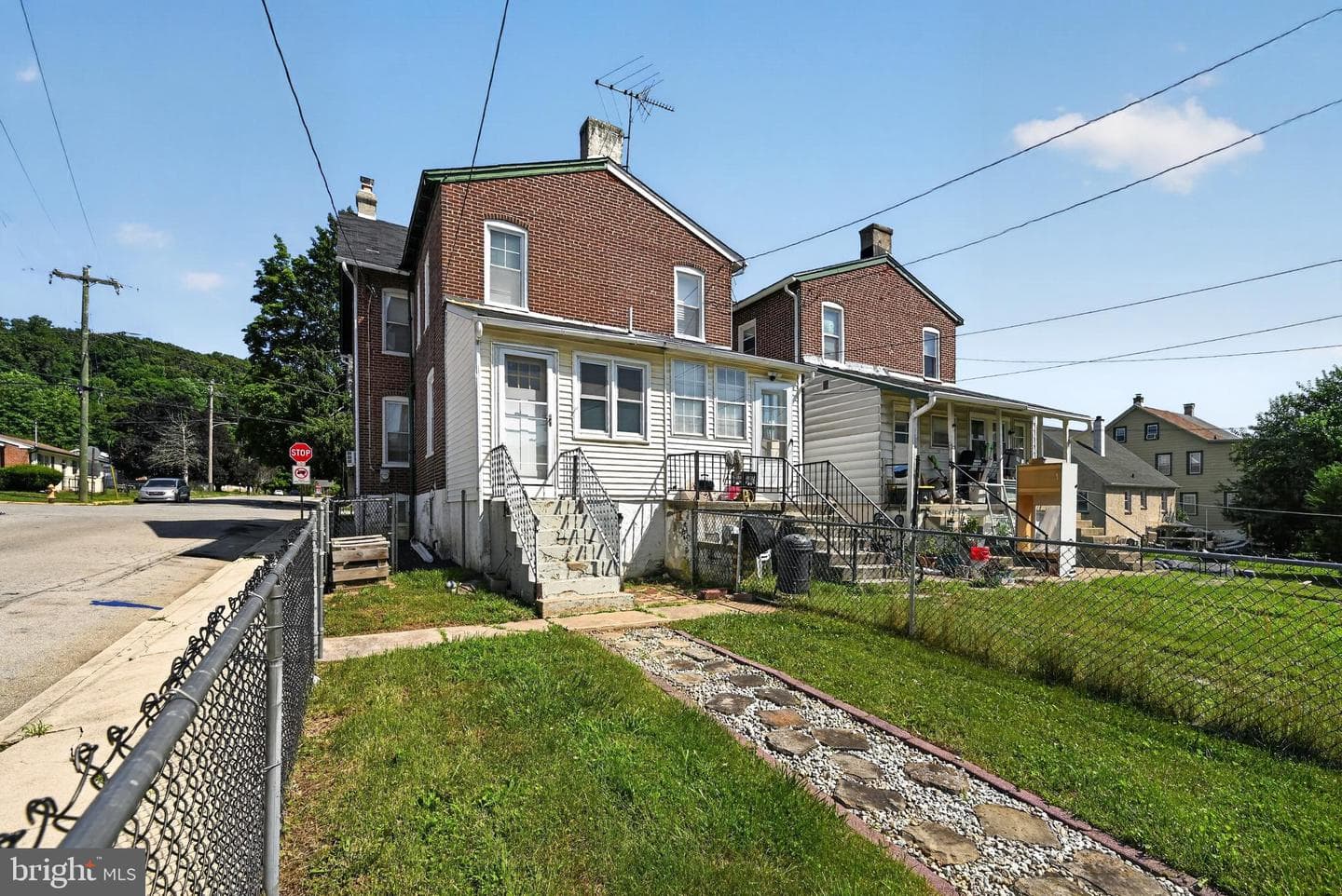 798 Madison Street photo 4