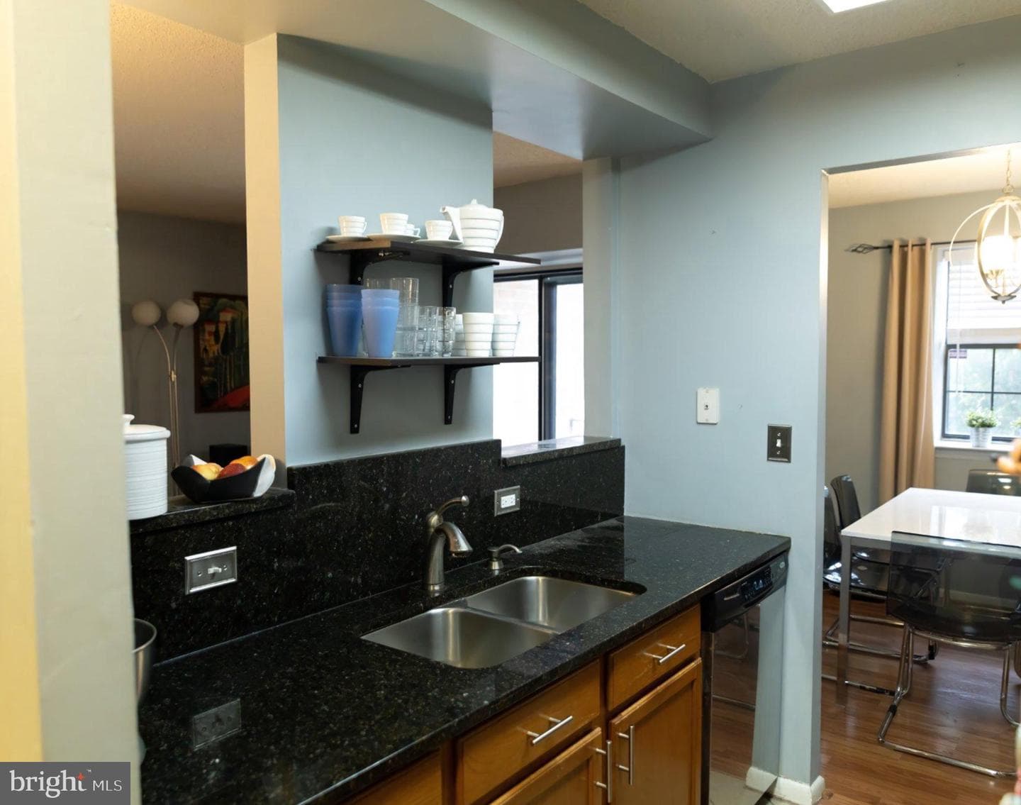 2309 Pond View Drive #2309 photo 6