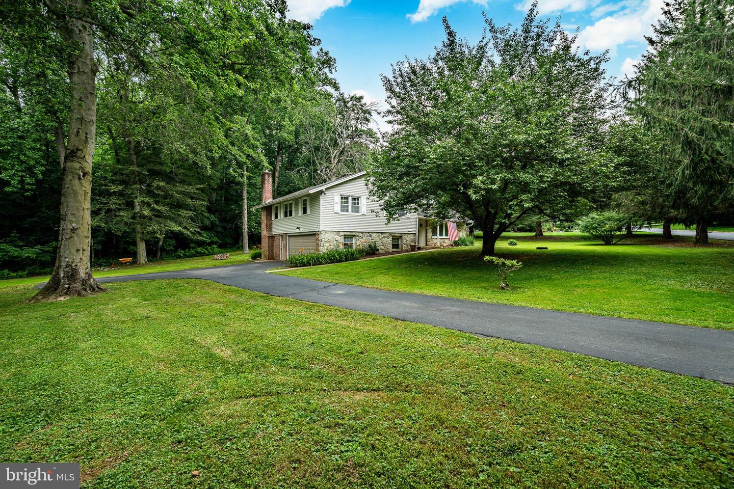 833 Hunt Club Lane, Chester Springs