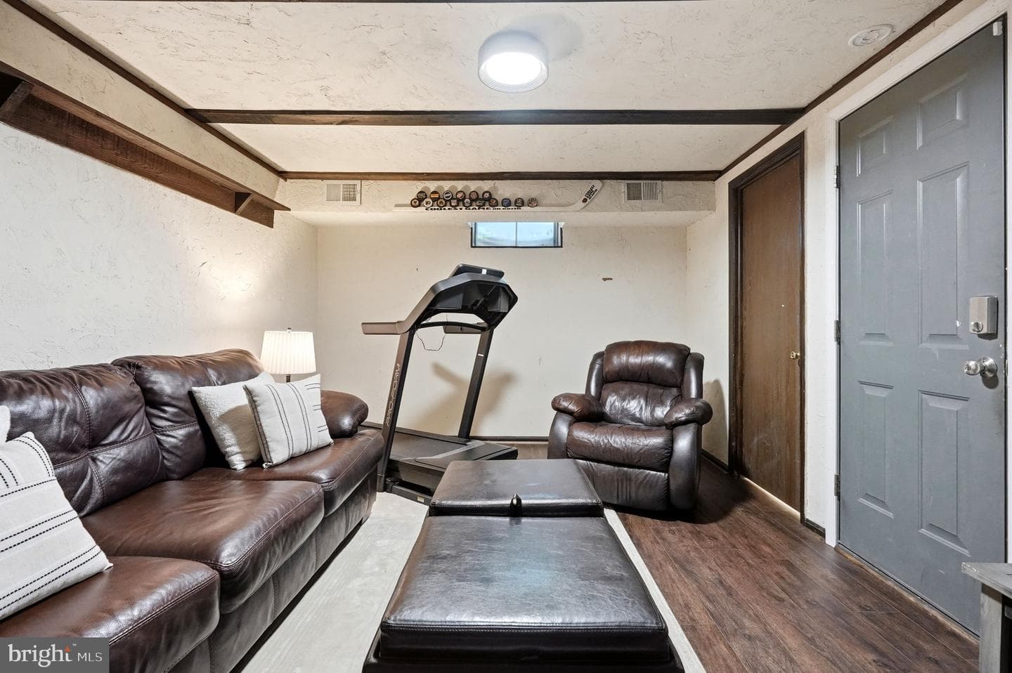 523 Coventry Lane photo 48