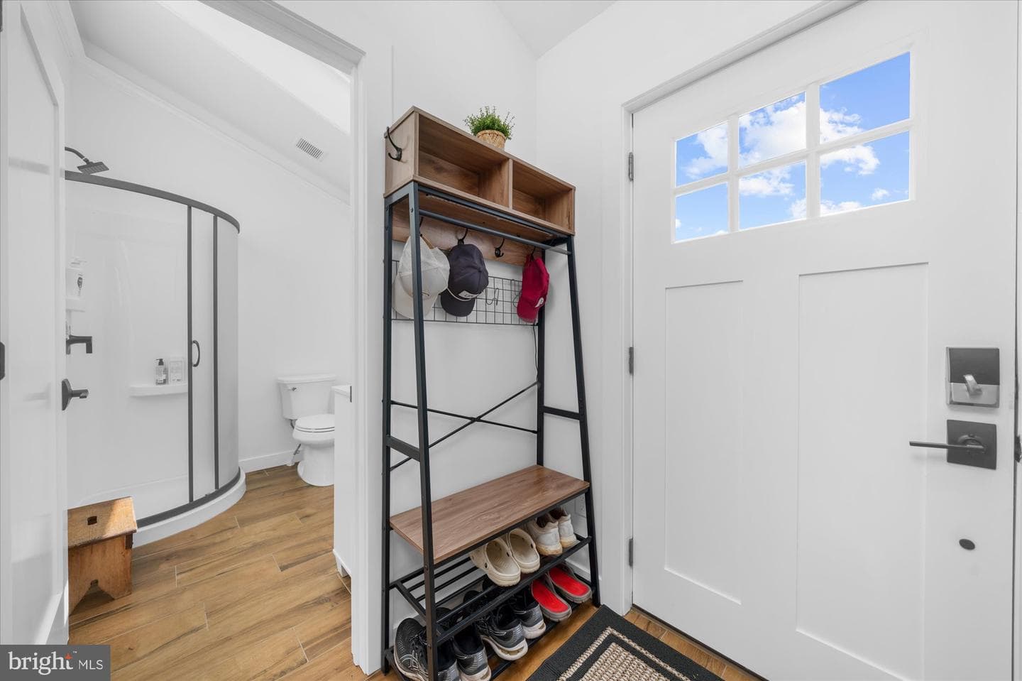 118 Marshall Street photo 16