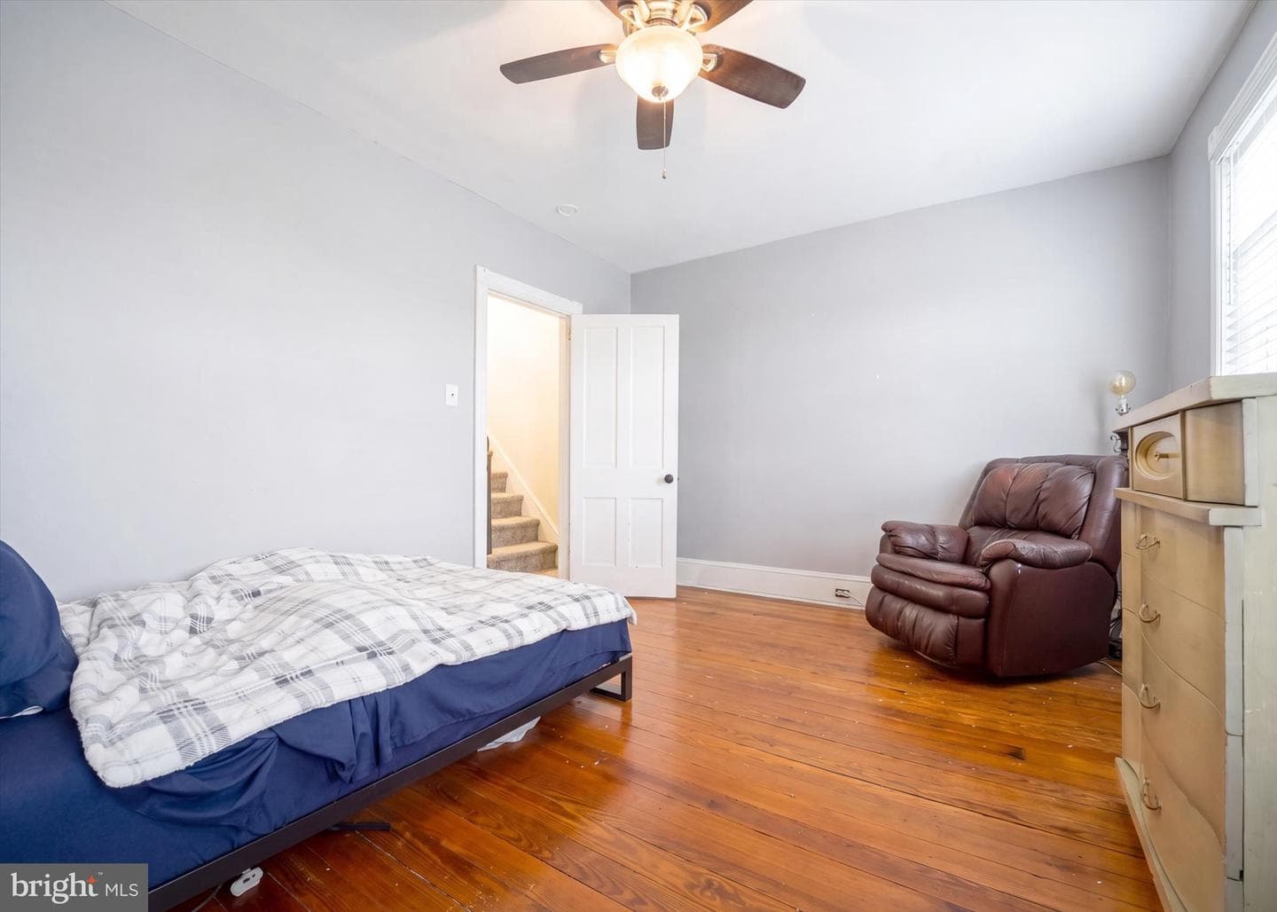 118 Marshall Street photo 23