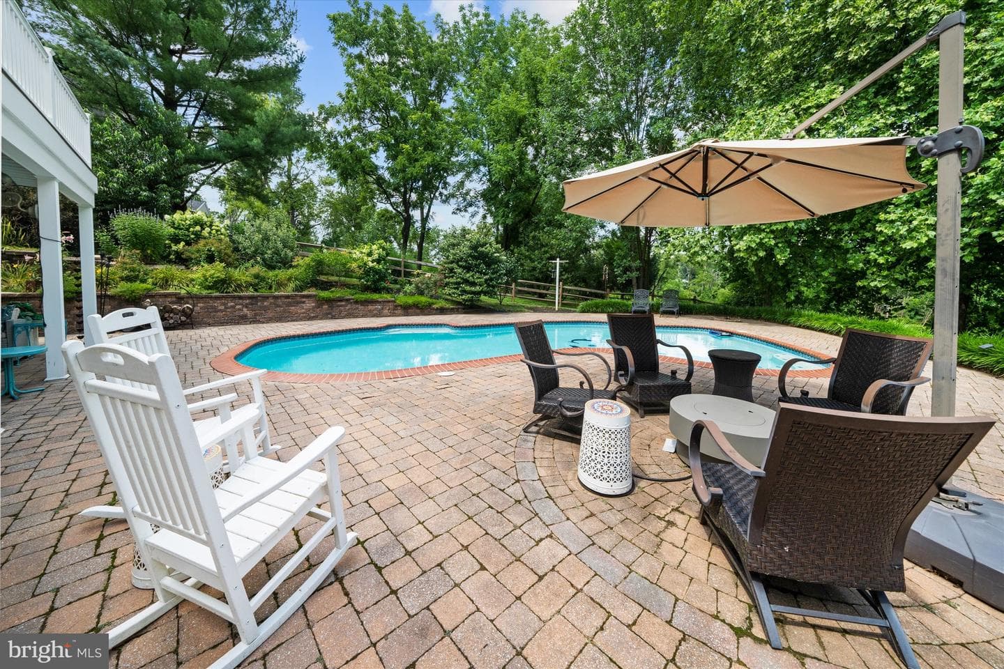 11 Belmont Circle photo 44