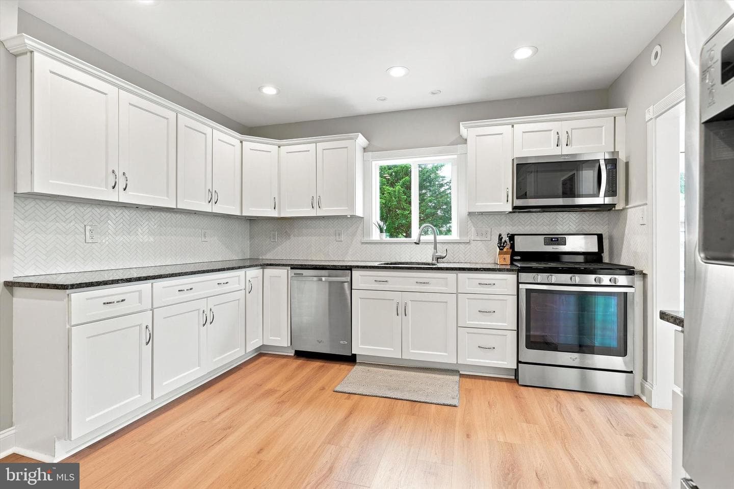 108 W Broad Street photo 12