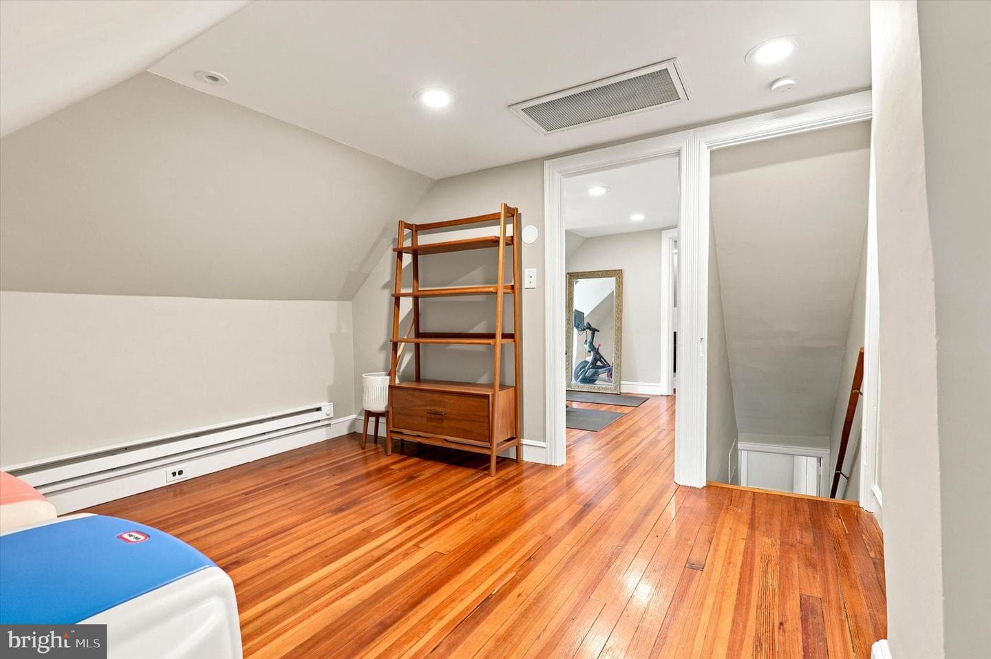 108 W Broad Street photo 24