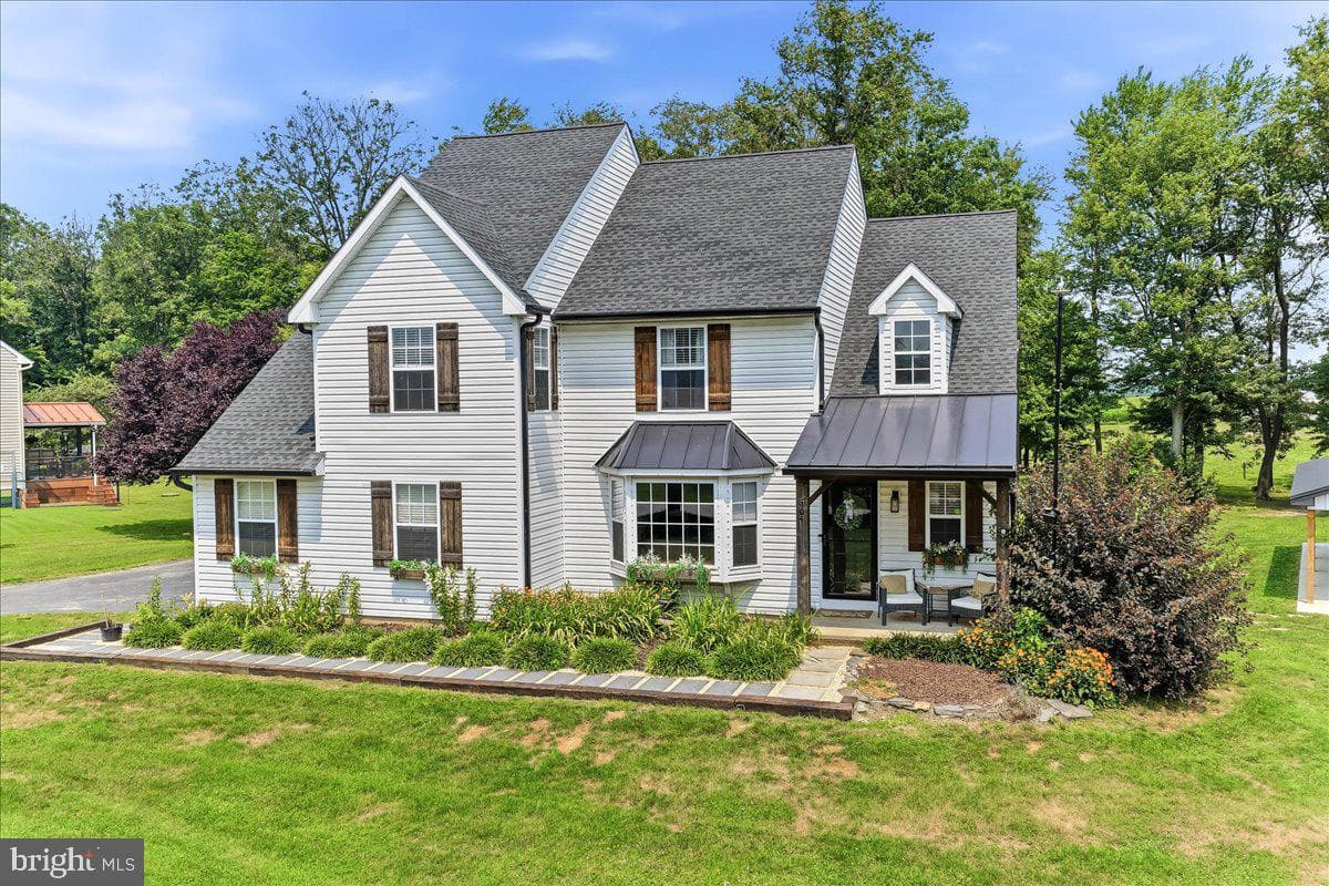 304 Mill Pond Lane photo 4