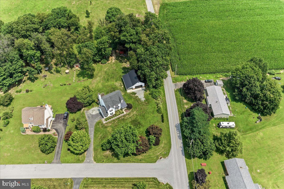 304 Mill Pond Lane photo 41