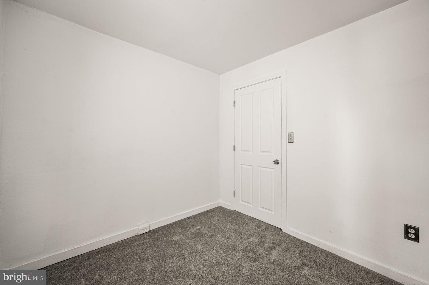 133 E Miner Street photo 19