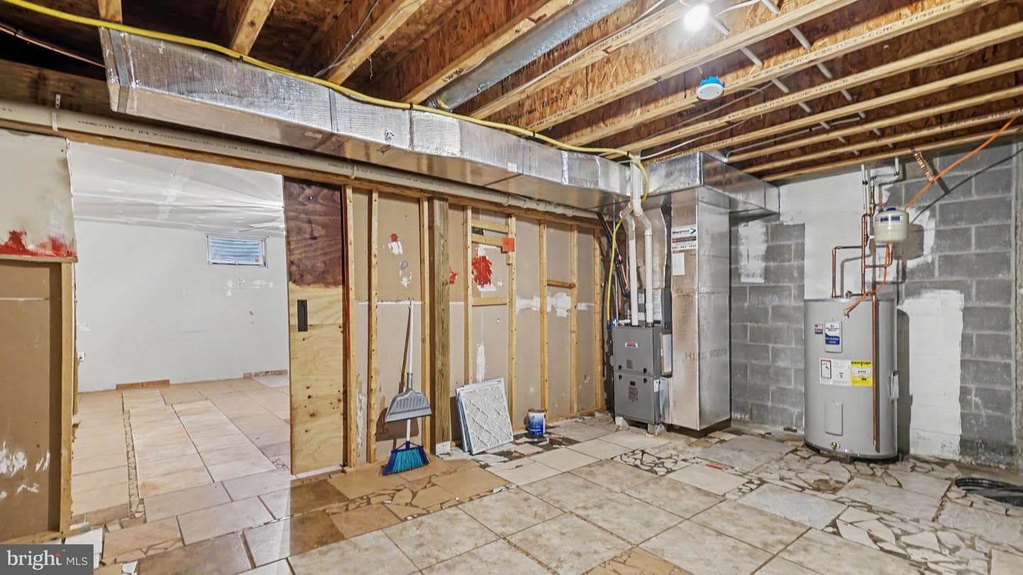 909 Boundary Court photo 27