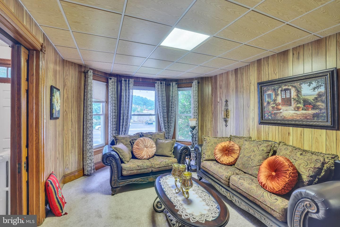 525 Lincoln Highway E photo 3