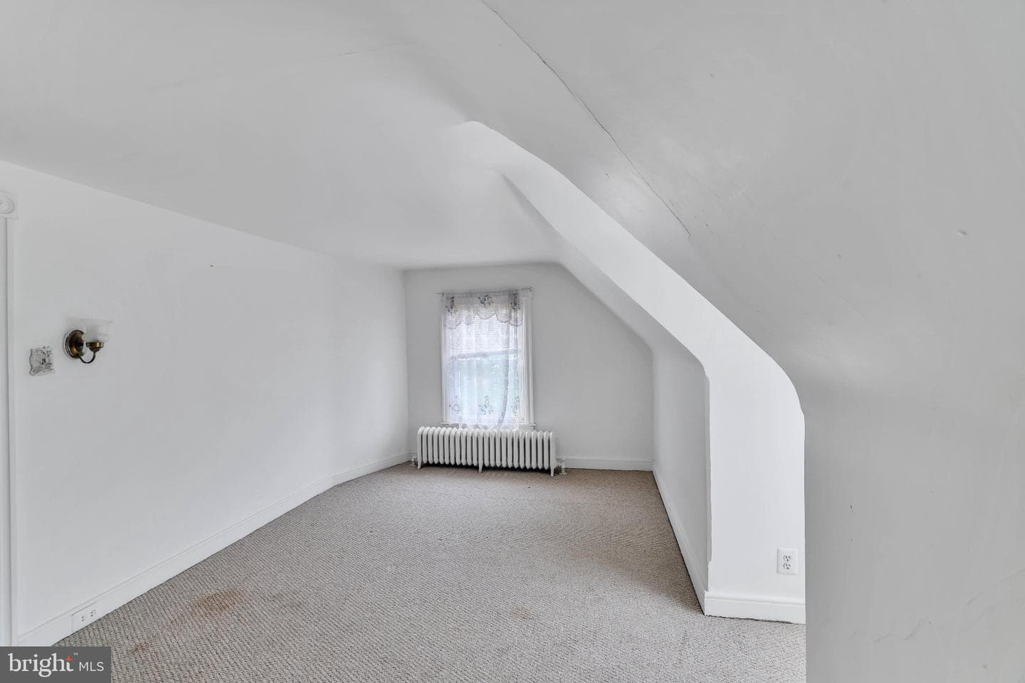 525 Lincoln Highway E photo 31