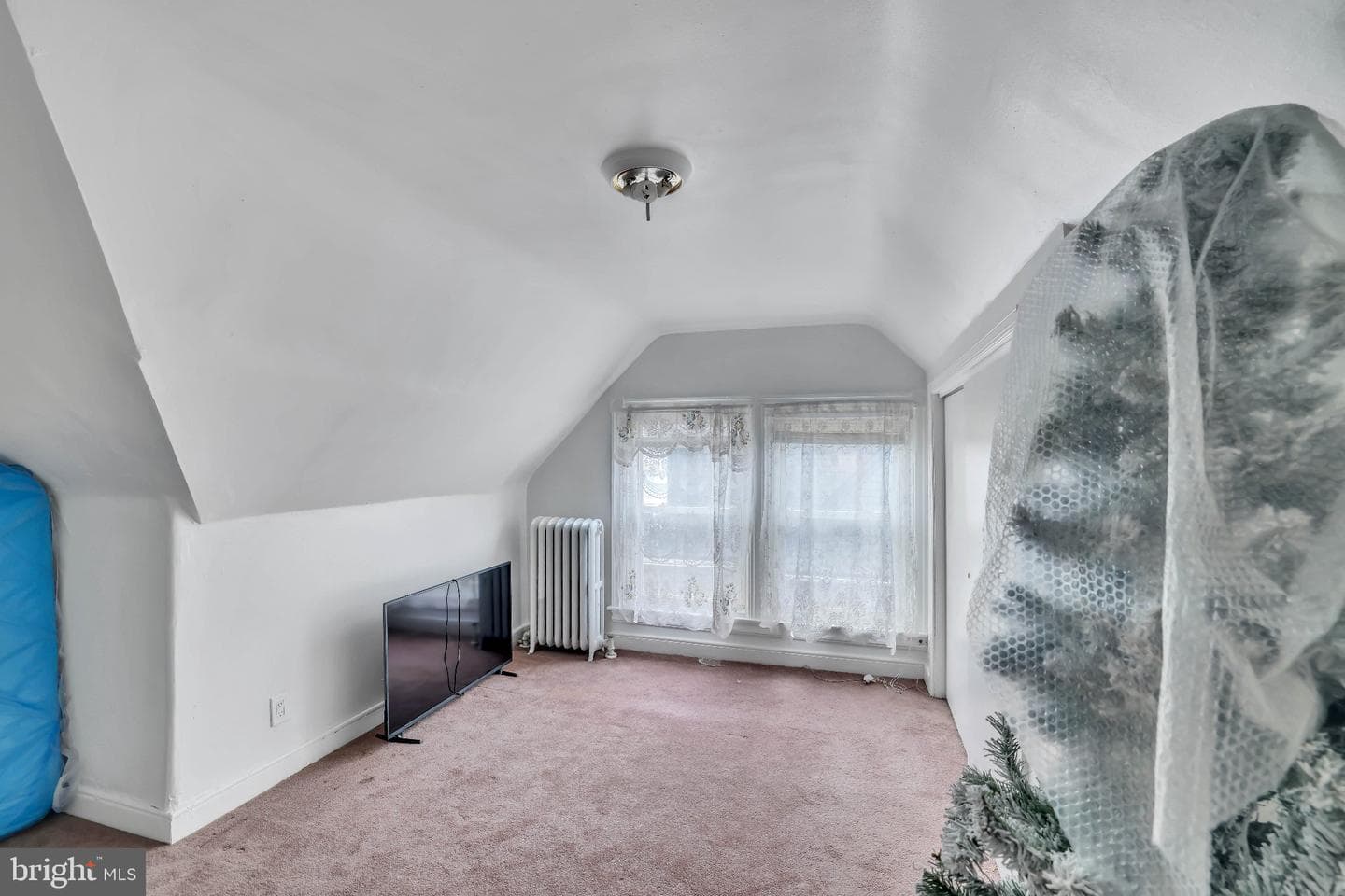 525 Lincoln Highway E photo 33