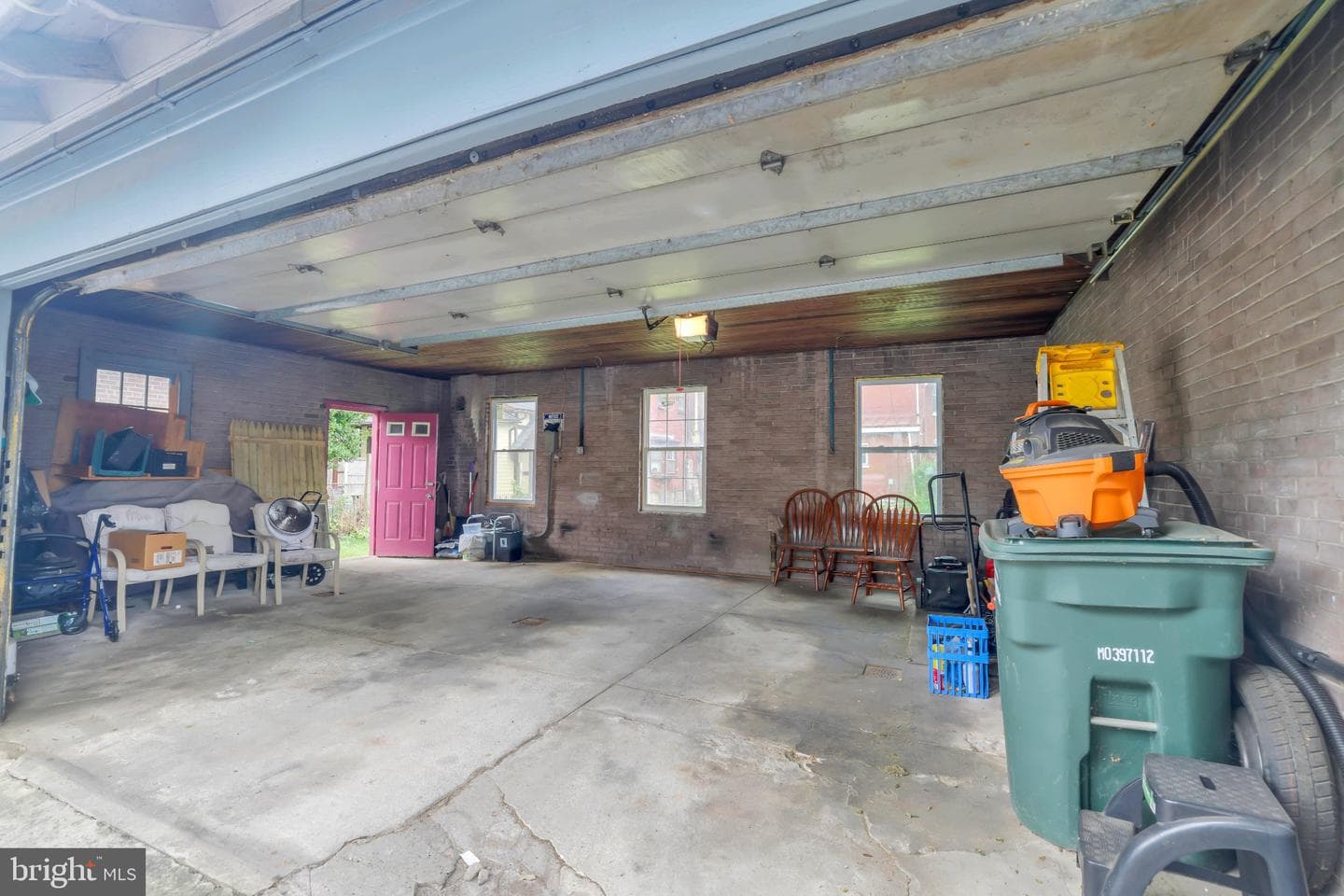 525 Lincoln Highway E photo 42